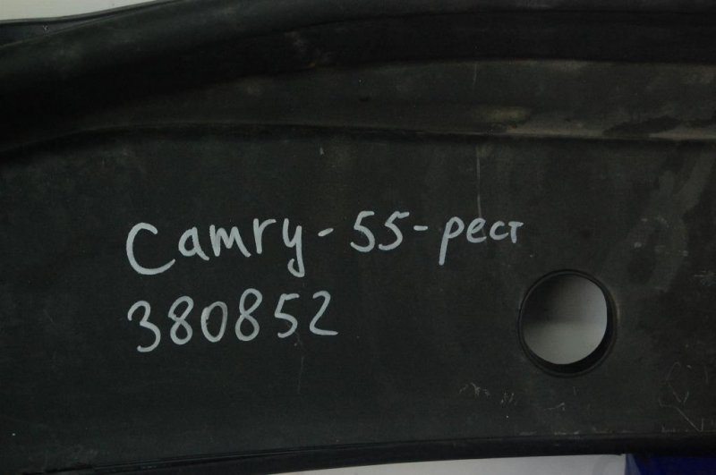 Пластик под лобовое стекло / Жабо TOYOTA CAMRY 55 14-17