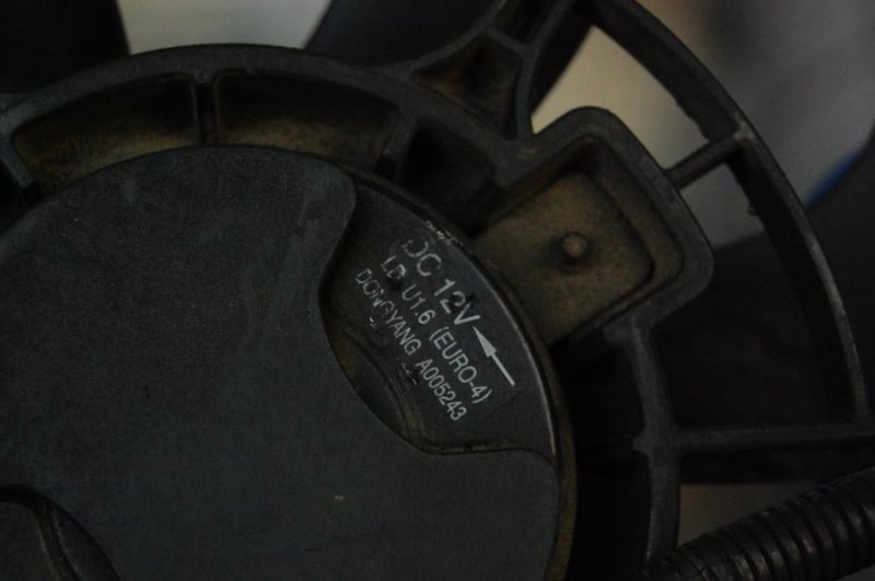 Диффузор вентилятора основного радиатора CERATO LD 04-08 Диффузор вентилятора основного радиатора CERATO LD 04-08