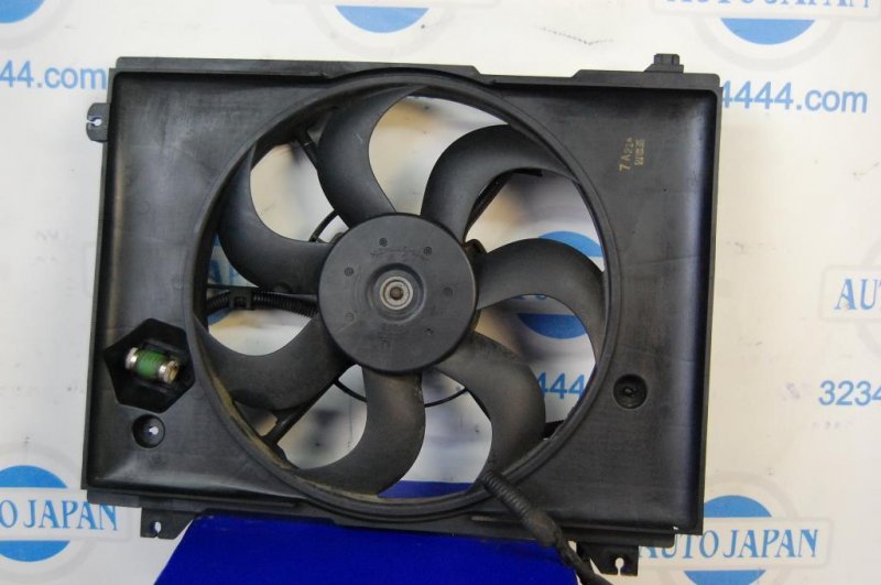 Запчасть диффузор вентилятора основного радиатора KIA CERATO LD 04-08 25380-2F700 Б/У Диффузор вентилятора основного радиатора KIA CERATO LD 04-08 25380-2F700 Б/У