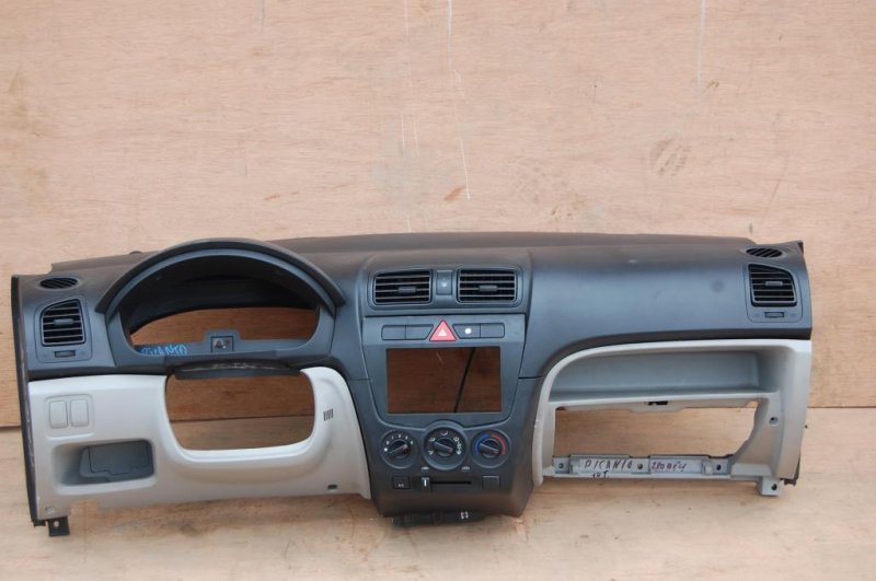 Торпедо KIA PICANTO SA 04-10 84710-07105EQ Б/У