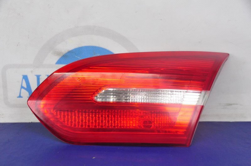 Фонарь внутренний задний правый FORD FOCUS 10-18 F1EZ-1340-4A Б/У