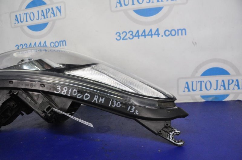 Запчасть фара передняя правая HYUNDAI I30 GD 12-17 92102-A6000 Б/У Фара передняя правая HYUNDAI I30 GD 12-17 92102-A6000 Б/У