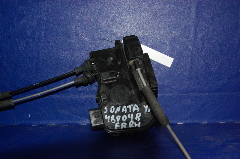 Запчасть замок двери передний правый HYUNDAI SONATA YF 10-14 81320-3S020 Б/У Замок двери передний правый HYUNDAI SONATA YF 10-14 81320-3S020 Б/У