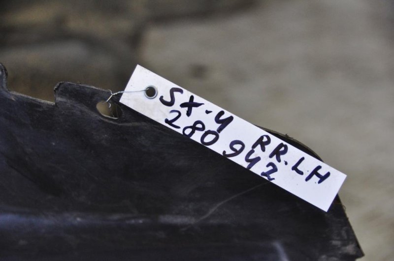 Подкрылок задний левый SUZUKI SX4 06-13