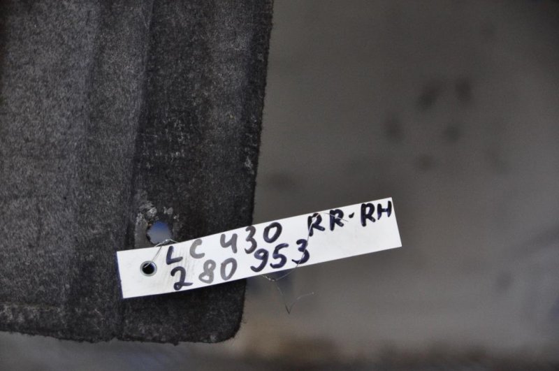 Подкрылок задний правый LEXUS LS430 00-06