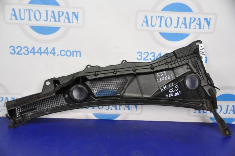 Пластик под лобовое стекло / Жабо левый G35 03-07