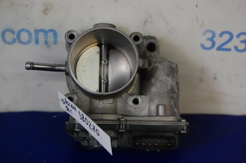 Дроссельная заслонка HYUNDAI ACCENT MC 06-10 35100-2B310 Б/У