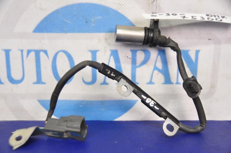 Запчасть датчик положения коленвала TOYOTA CAMRY 30 02-06 Б/У Датчик положения коленвала TOYOTA CAMRY 30 02-06 Б/У