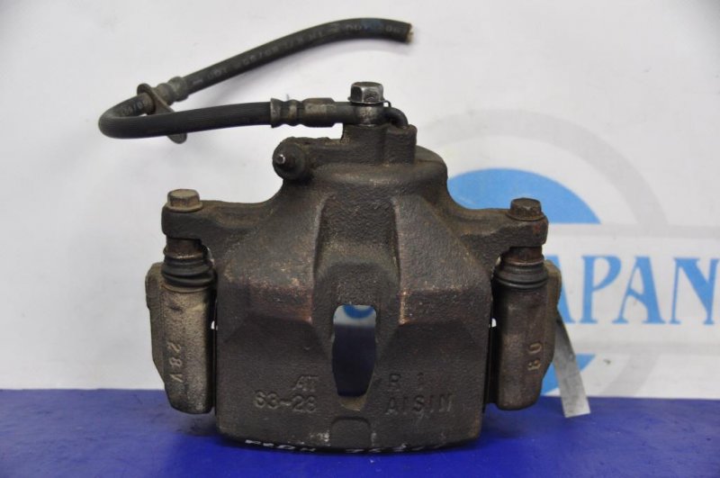 Суппорт тормозной передний правый INFINITI G25/G35/G37/Q40 06-14 Б/У