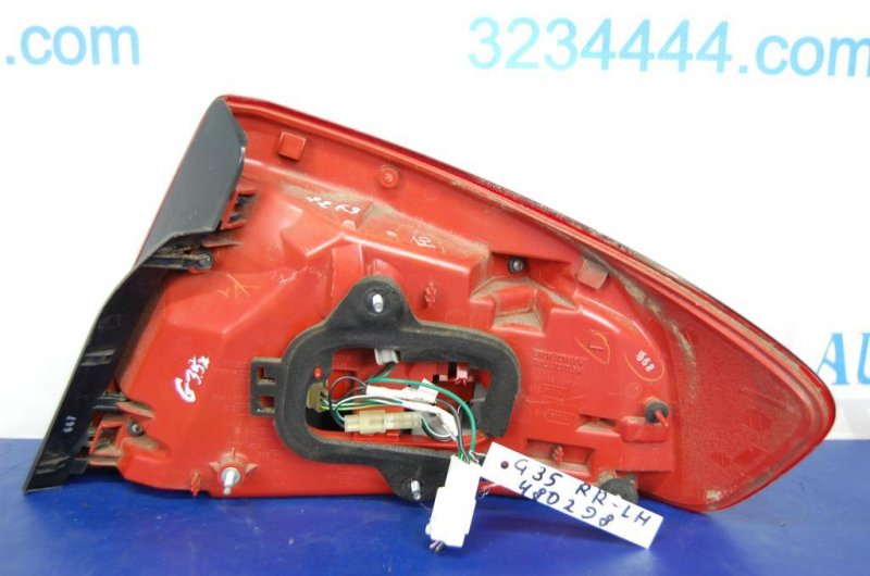 Фонарь наружный задний левый INFINITI G35 03-07 Фонарь наружный задний левый INFINITI G35 03-07