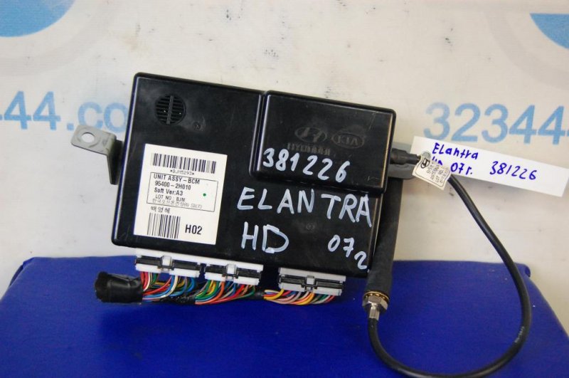 Блок комфорта HYUNDAI ELANTRA HD 06-11 95400-2H010 Б/У