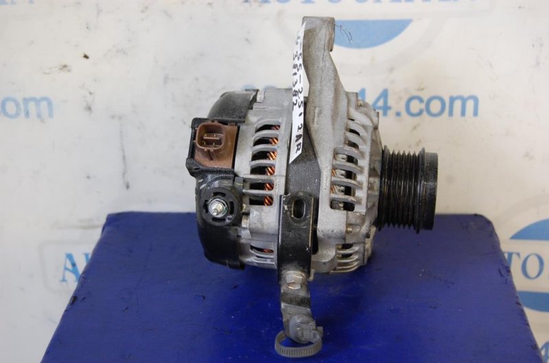 Запчасть генератор TOYOTA CAMRY 55 14-17 27060-0V170 Б/У Генератор TOYOTA CAMRY 55 14-17 27060-0V170 Б/У
