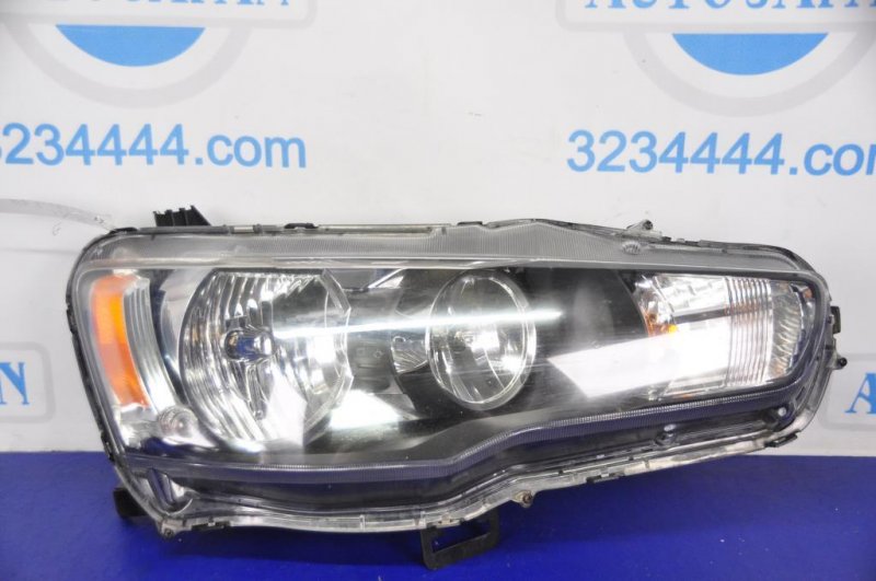 Фара передняя правая MITSUBISHI LANCER X 10 07-15 8301B864 Б/У