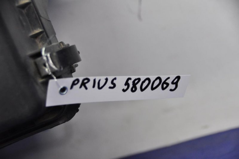 Корпус воздушного фильтра PRIUS - 20 03-11 Корпус воздушного фильтра PRIUS - 20 03-11
