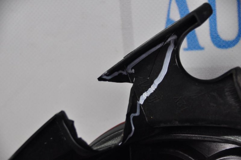 Фонарь наружный задний правый JUKE 10-19 Фонарь наружный задний правый JUKE 10-19