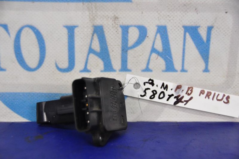 Расходомер воздуха TOYOTA PRIUS - 20 03-11 Б/У