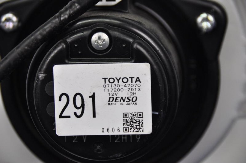 Моторчик печки PRIUS - 20 03-11