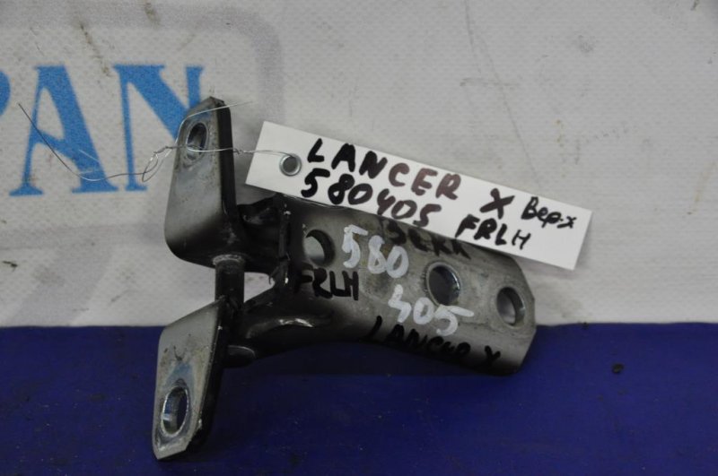 Петля двери верхняя передняя левая MITSUBISHI LANCER X 10 07-15 5702A005 Б/У