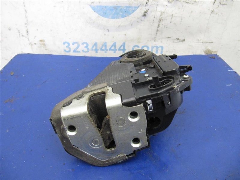 Замок двери задний левый PRIUS - 20 03-11 Замок двери задний левый PRIUS - 20 03-11