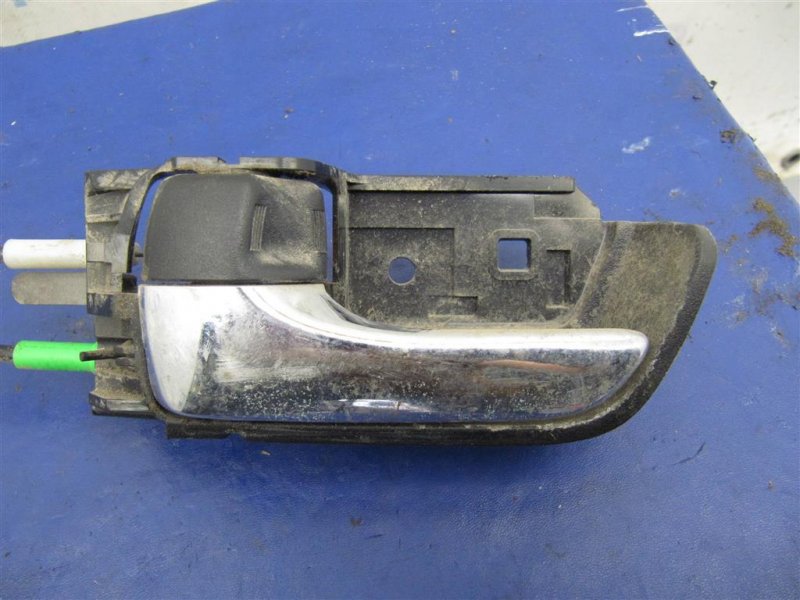 Замок двери задний левый PRIUS - 20 03-11 Замок двери задний левый PRIUS - 20 03-11