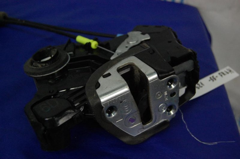 Замок двери задний левый CAMRY 55 14-17 Замок двери задний левый CAMRY 55 14-17