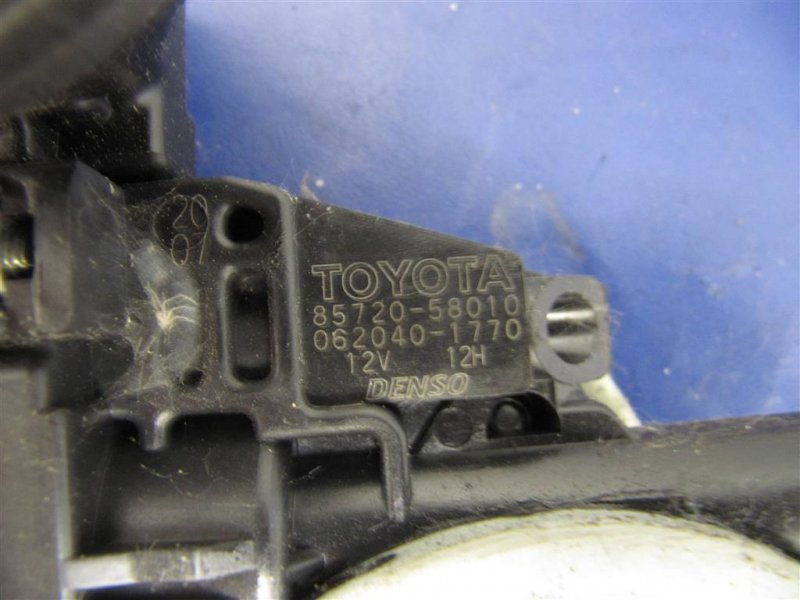 Стеклоподъемник передний левый TOYOTA PRIUS - 20 03-11