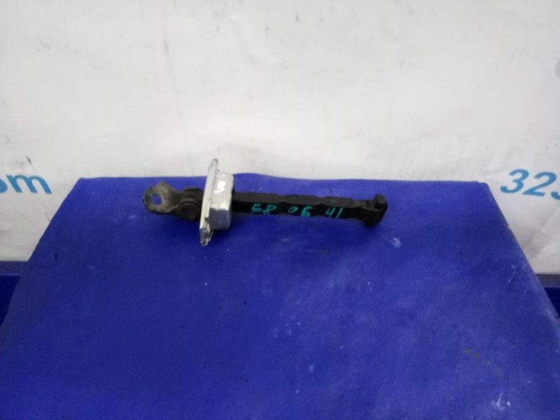 Ограничитель двери передний левый HONDA CIVIC FC/FK 15- 72380-TBA-A01 Б/У