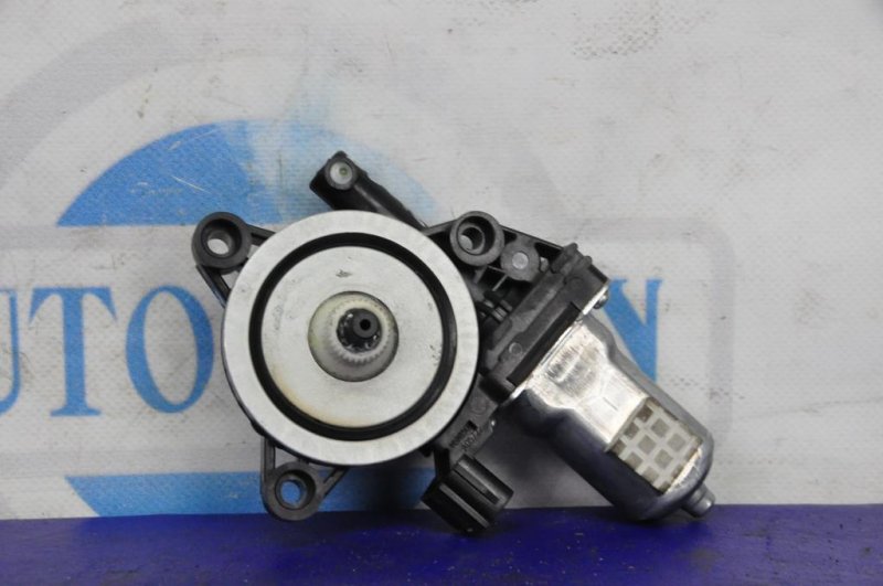 Моторчик стеклоподъемника задний правый SONATA LF 2014-