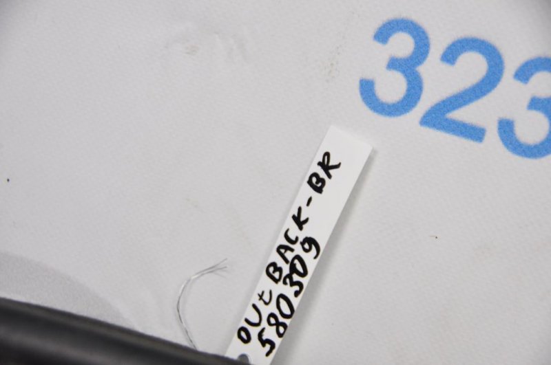 Пластик под лобовое стекло / Жабо OUTBACK 09-14 BR