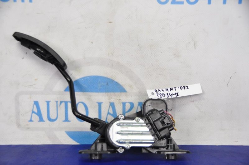 Педаль газа MITSUBISHI GALANT 03-12