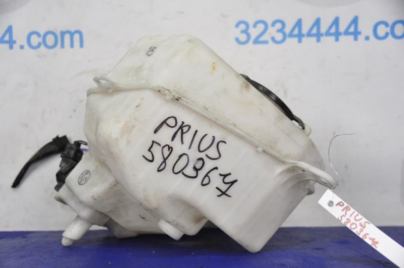 Бачок омывателя TOYOTA PRIUS - 20 03-11 8531547060 Б/У