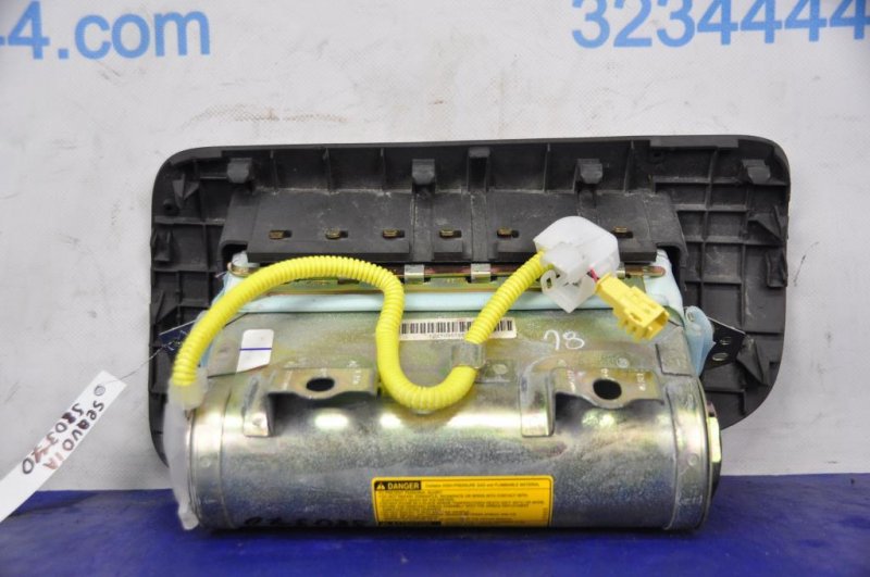 Подушка безопасности пассажира TOYOTA SEQUOIA 08-17