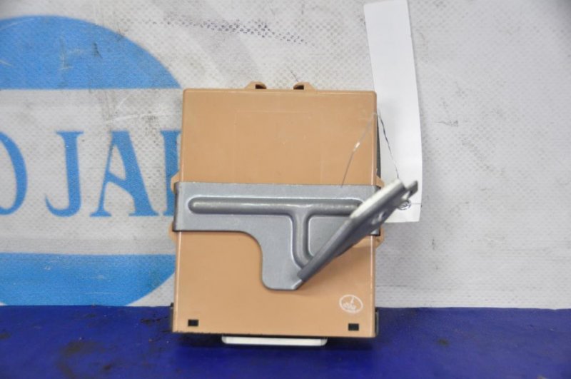 Блок электронный TOYOTA PRIUS - 20 03-11