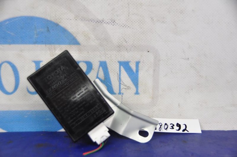 Запчасть блок управления дав.в шинах TOYOTA PRIUS - 20 03-11 89760-47010 Б/У Блок управления дав.в шинах TOYOTA PRIUS - 20 03-11 89760-47010 Б/У