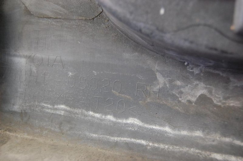 Накладка порога наружная правая SIENNA 11-16 Накладка порога наружная правая SIENNA 11-16