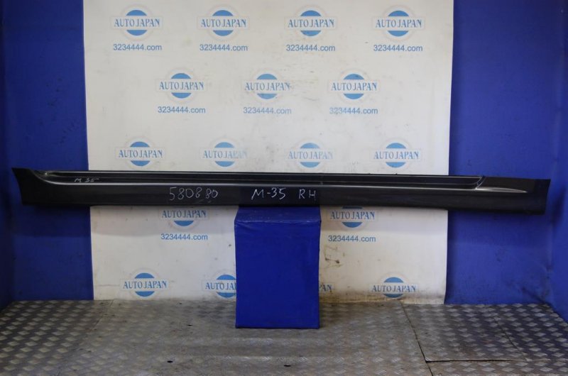 Накладка порога наружная правая INFINITI M25/M37/M56/Q70/M35H 10-16 76850-EJ90A Б/У