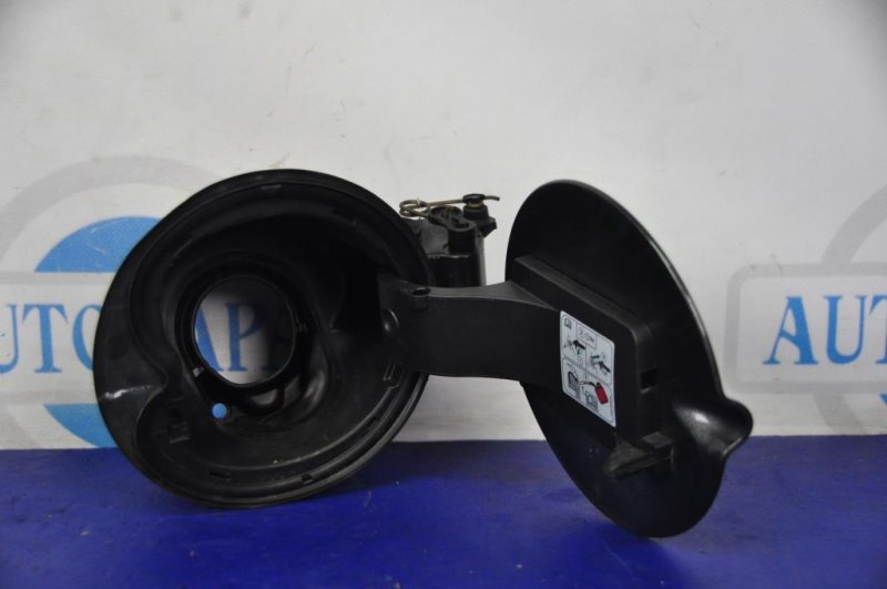 Лючок топливного бака FORD FOCUS 10-18