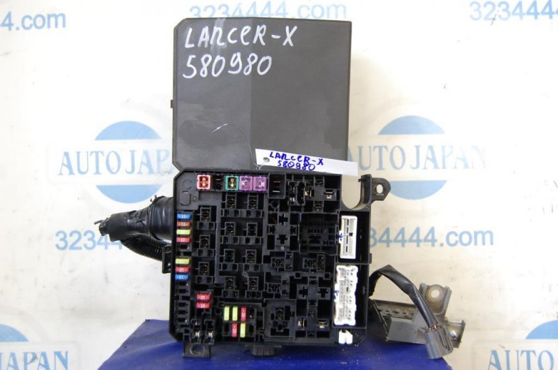 Блок предохранителей моторный отсек MITSUBISHI LANCER X 10 07-15 Б/У