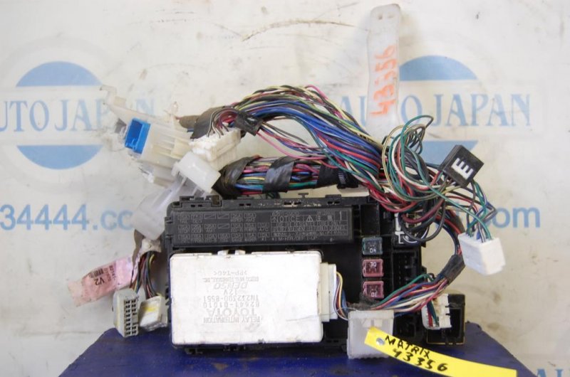 Блок предохранителей моторный отсек MATRIX 01-08