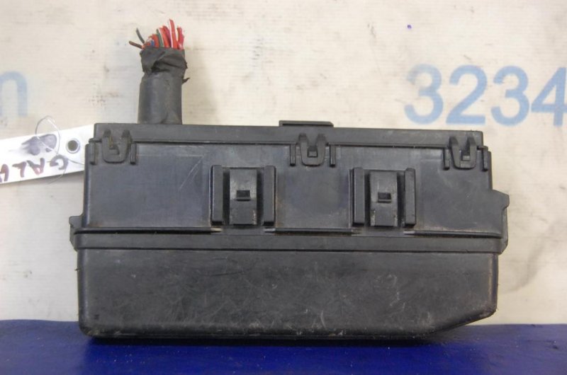 Блок предохранителей моторный отсек MITSUBISHI GALANT 03-12