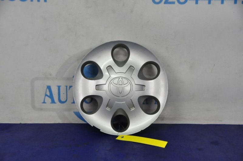 Заглушка колесного диска TOYOTA SEQUOIA 01-07 42603-0C030 Б/У