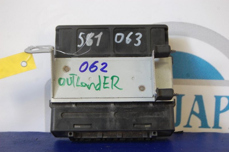 Блок управления АКПП MITSUBISHI OUTLANDER 03-07 8631A084 Б/У