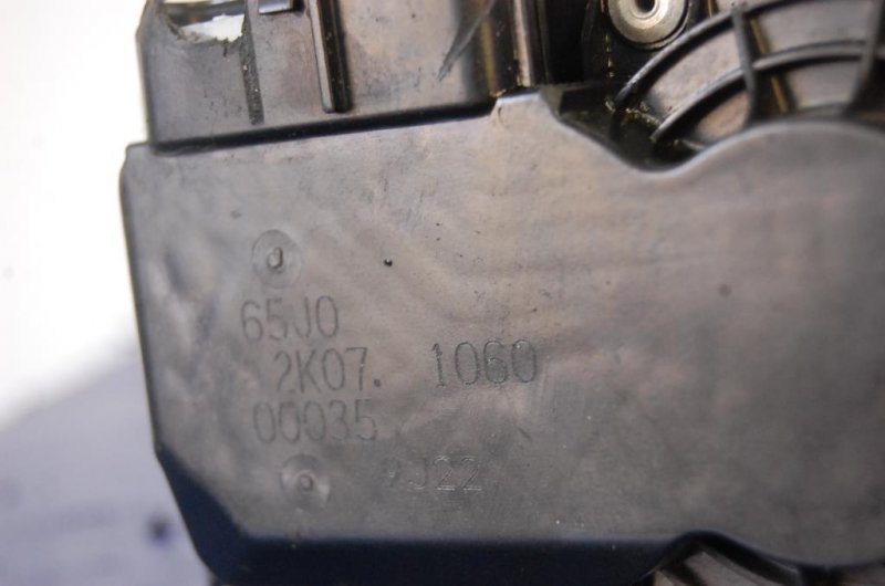 Дроссельная заслонка SUZUKI SX4 06-13 13400-80J00 Б/У