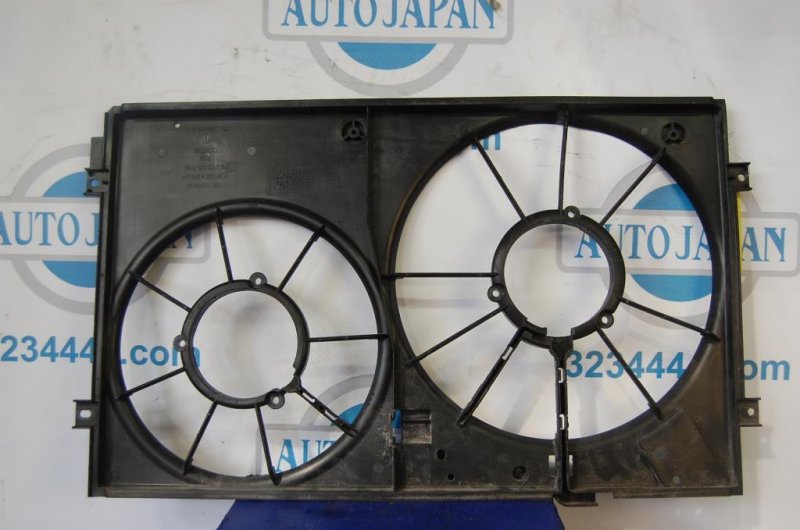 Диффузор вентилятора основного радиатора VOLKSWAGEN JETTA USA 10-17 1K0 121 207 BB Б/У