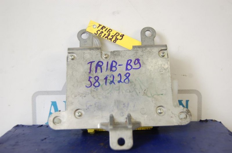 Запчасть блок управления airbag SUBARU TRIBECA B9 05-07 Б/У Блок управления AIRBAG SUBARU TRIBECA B9 05-07 Б/У