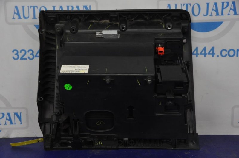 Бардачок JETTA USA 10-17