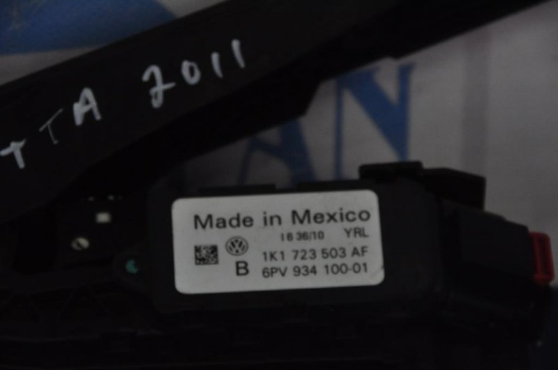 Педаль газа JETTA USA 10-17