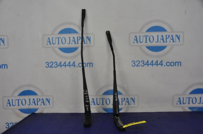 Поводок стеклоочистителя передний VOLKSWAGEN JETTA USA 10-17 5C7 955 409 A Б/У