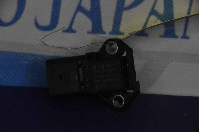 Датчик удара JETTA USA 10-17