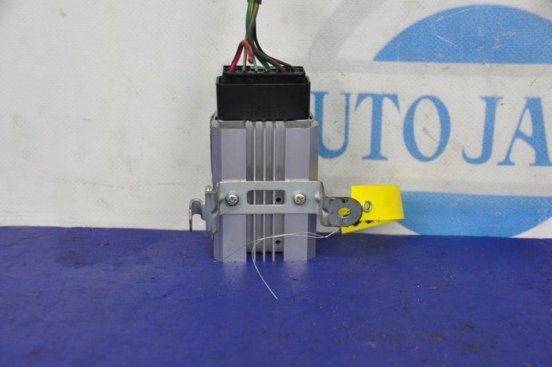 Блок управления топливным насосом TRIBECA B10 07-13 Блок управления топливным насосом TRIBECA B10 07-13